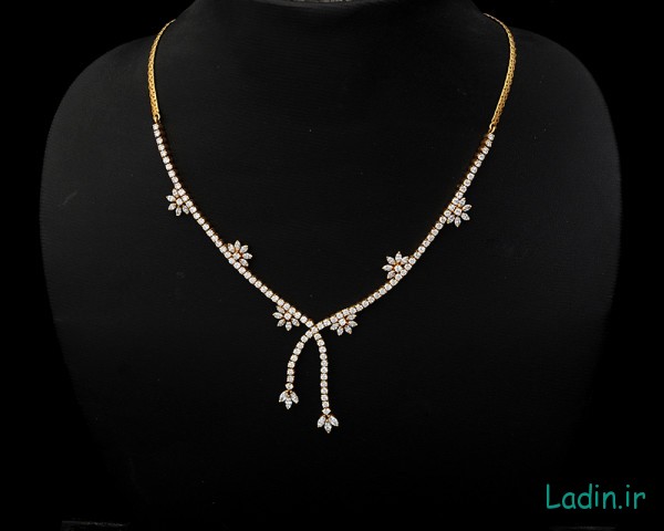 diamond-necklace-marquise-shaped-zoom