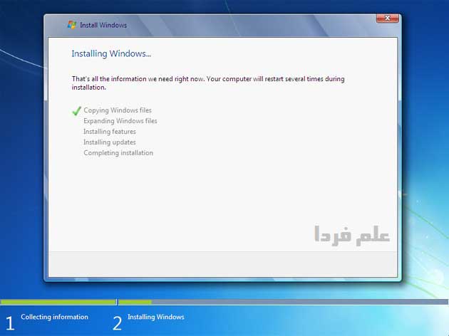 نصب ویندوز ۷ - مرحله 7 - ویندوز در حال کپی کردن فایل ها