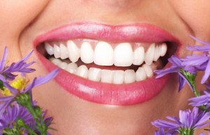 Dental-care-tips-for-whitening-teeth-naturally-620x399